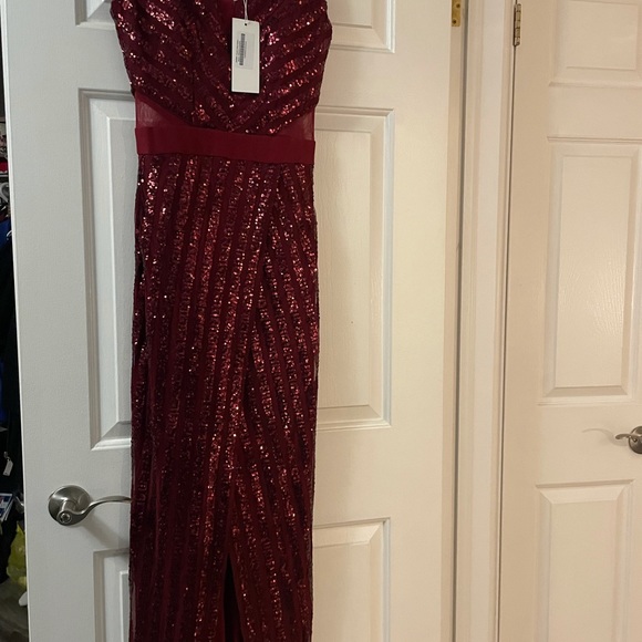 Brand new dress. - Picture 5 of 5